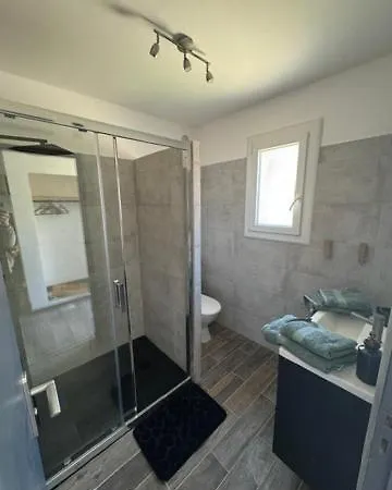 Tatil Evi Dependance Neuve Et Lumineuse Au Coeur Du Luberon